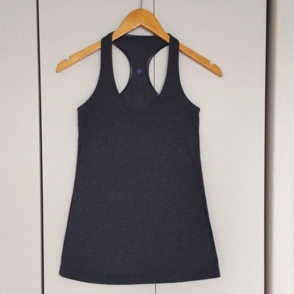 LULULEMON TOP